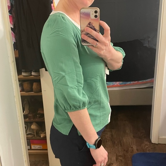 ModCloth peekaboo bow blouse light green and white - Picture 2 of 6